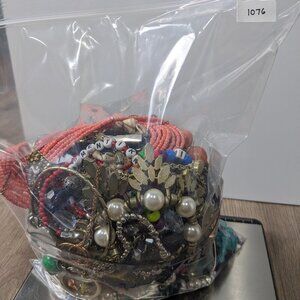 1076 Wearable/Sellable Jewelry Lot 4-5lbs Mixed Lot Free Shipping